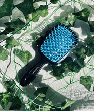 Load image into Gallery viewer, &quot;The Detangler&quot;
